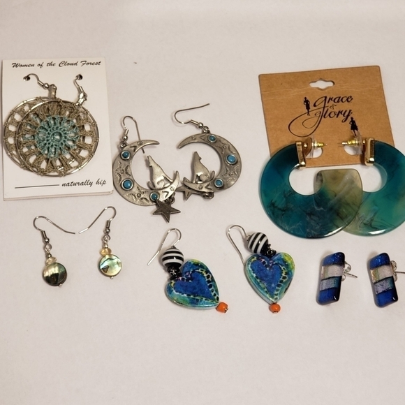 Lot of 6 Pairs Blue Earrings 2 New JJ88 Jonnette Dichroic Glass Dream Catcher - Picture 2 of 10
